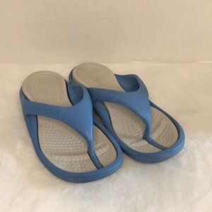 CROCS Women's 11 Men's 9 Unisex Baby Blue Thong Sandals‎ Comfy Lightweight